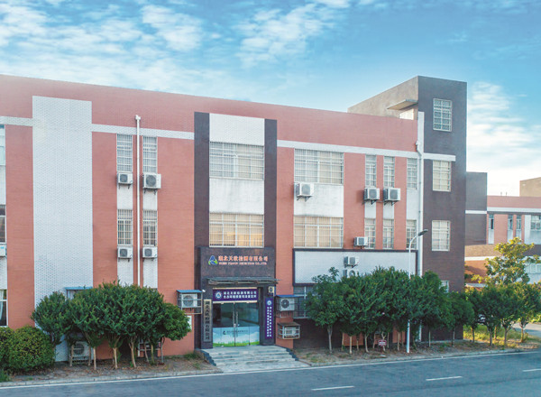 1695604693619187.jpg 大門(mén)換天空.jpg